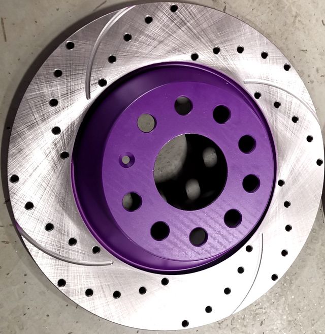 Тормозной диск NiBK задний для Audi Q3 II (F3) 2018-2026. Артикул RN1735DSET