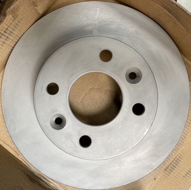 Тормозной диск Zimmermann Coat Z передний для Renault 21 1986-1994. Артикул 470.1079.20