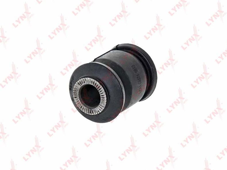 Сайлентблок переднего рычага подвески LYNXauto. Артикул C8571