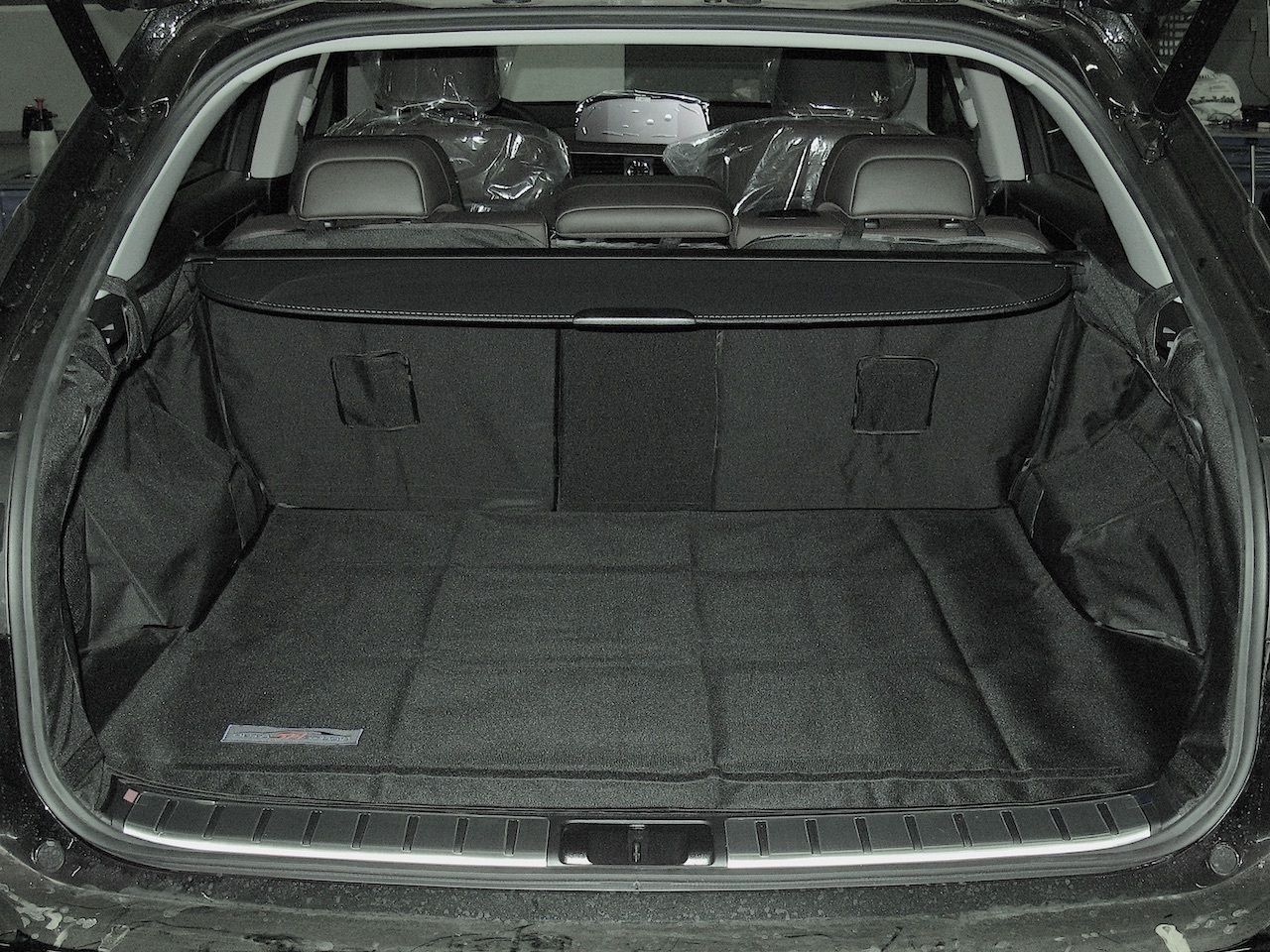 Защитный чехол AUTOSMSTUDIO "Maxi" в багажник автомобиля для Lexus RX 09.2015-2026, черный. Артикул TP-RX350-MAXI-BL