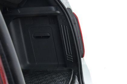 Внутренняя облицовка PT Group задних фонарей (ABS) (2 шт.) для Renault Duster I 2012-2020. Артикул RDU112401