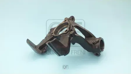 Кулак поворотный fr rh (Quattro Freni). Артикул qf00d00034