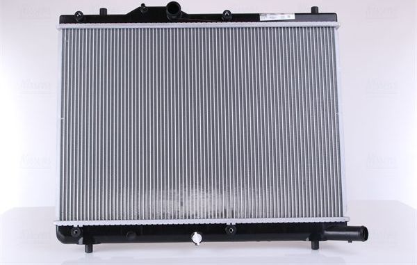 Радиатор охлаждения двигателя Nissens для Suzuki Swift III 2005-2011. Артикул 69403