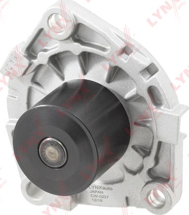 Помпа (водяной насос) LYNXauto. Артикул CW-0227