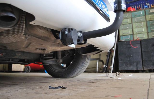 Фаркоп AvtoS для Peugeot 308 I хетчбек 3/5 дверей 2008-2013. Артикул PE 02