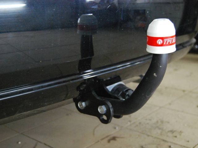 Фаркоп Трейлер для Volkswagen Polo V седан 2009-2020. Артикул 9130