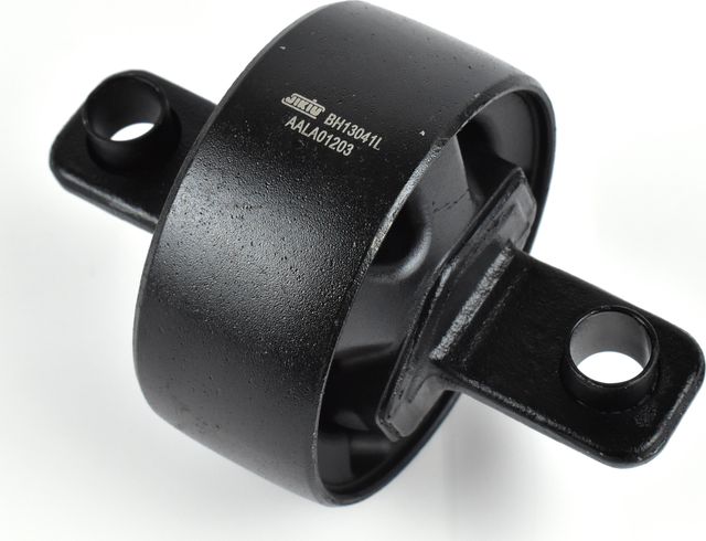 Сайлентблок рычага KIA SORENTO 12- лев. (Jikiu). Артикул BH13041L