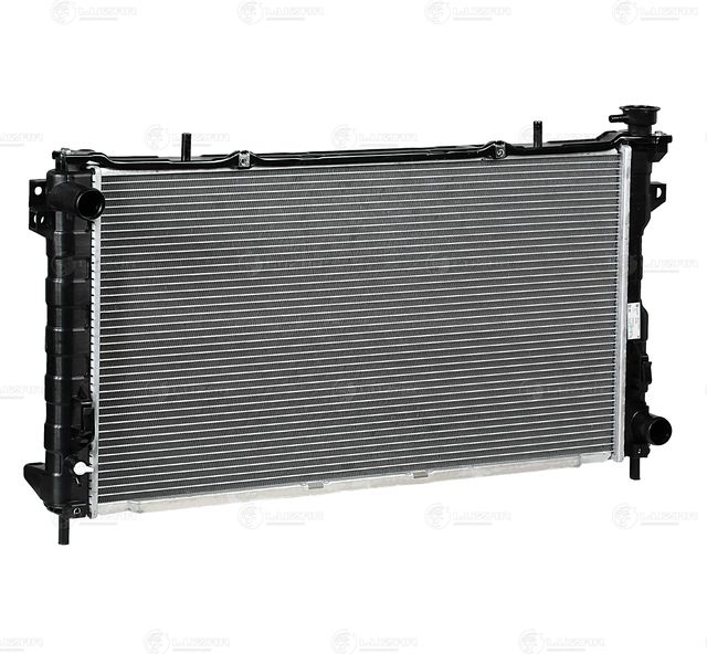Радиатор охлаждения двигателя Luzar для Dodge Caravan IV 2000-2007. Артикул LRc 0352