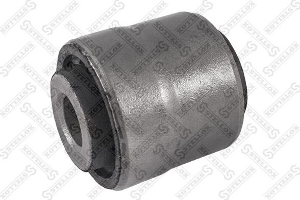 Сайлентблок переднего рычага подвески Stellox. Артикул 77-00408-SX