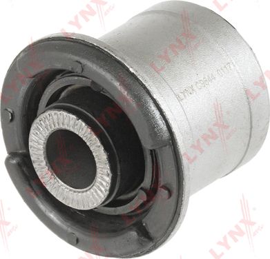 Сайлентблок переднего рычага подвески LYNXauto. Артикул C9844