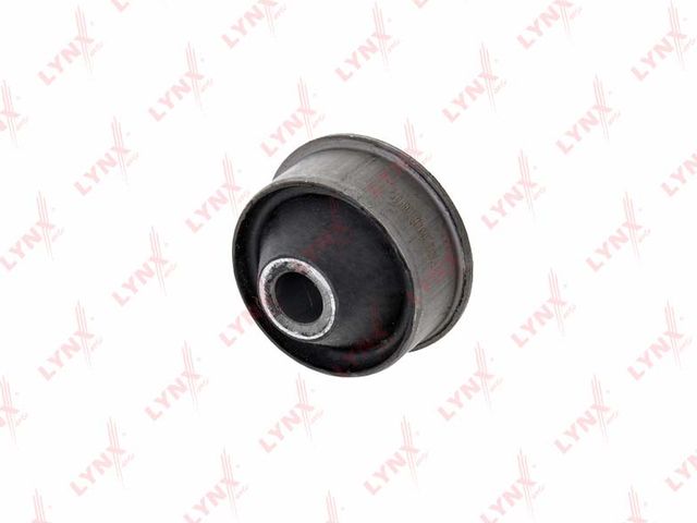 Сайлентблок переднего рычага подвески LYNXauto. Артикул C8146