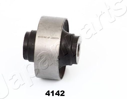 Сайлентблок переднего рычага подвески Japanparts. Артикул RU-4142