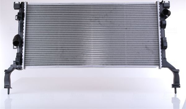 Радиатор охлаждения двигателя Nissens. Артикул 637604