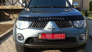 Дефлектор Vip-Tuning для капота Mitsubishi L200 2006-2015. Артикул MSH06