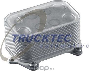 Радиатор масляный (маслоохладитель) для двигателя Trucktec Automotive. Артикул 07.18.055