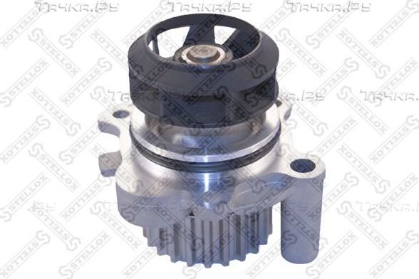 Помпа (водяной насос) Stellox для Audi A4 II (B6) 2000-2004. Артикул 4512-0008-SX