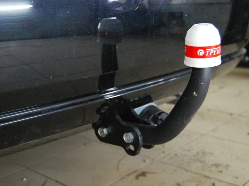 Фаркоп Трейлер для Volkswagen Polo V седан 2009-2020. Артикул 9130