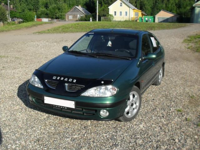 Дефлектор VT52 для капота Renault Megane I купе 1999-2002. Артикул RL06VT