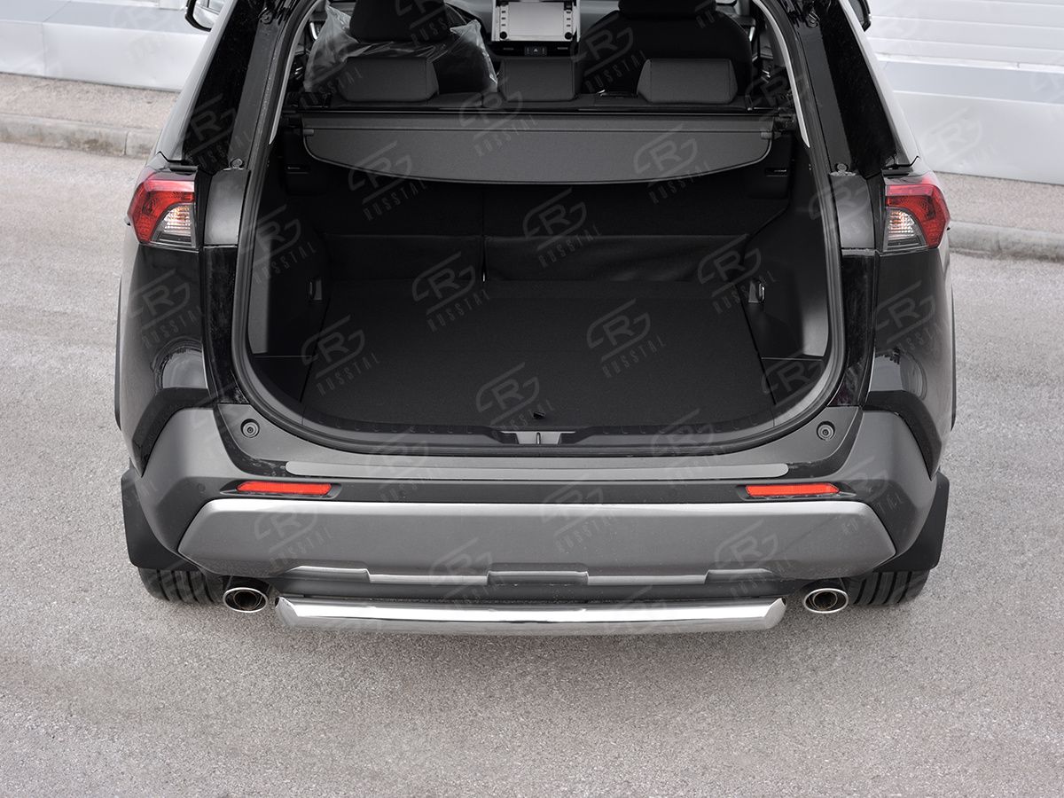 Накладка RusStal на задний бампер (лист нерж. шлифованный) для Toyota RAV V 2018-2026. Артикул TR4N-003371