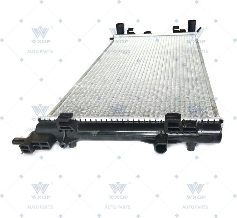 Радиатор охлаждения двигателя Wxqp. Артикул 321819