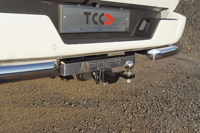 Фаркоп ТСС оцинкованный под американский квадрат для Great Wall Poer King Kong 2023-2026 с логотипом Poer (нерж. шар). Артикул TCU00361N