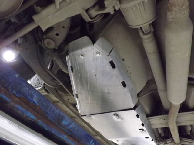 Защита алюминиевая Alfeco для топливного бака (левая сторона) Mazda CX-5 II 4WD 2017-2026. Артикул ALF.13.20.1al