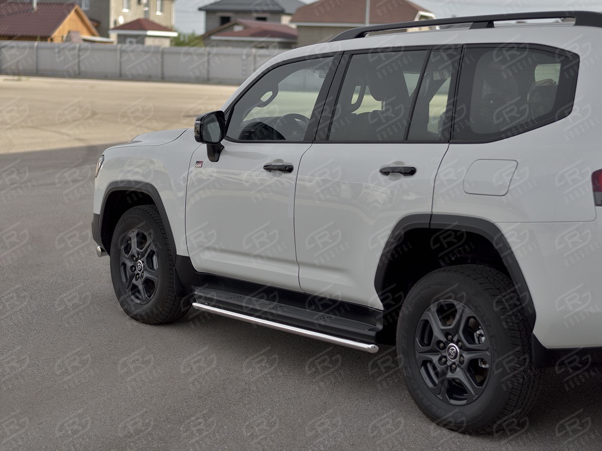 Защита RusStal порогов d42 для Toyota Land Cruiser 300 GR Sport 2021-2026. Артикул TLCT-003965