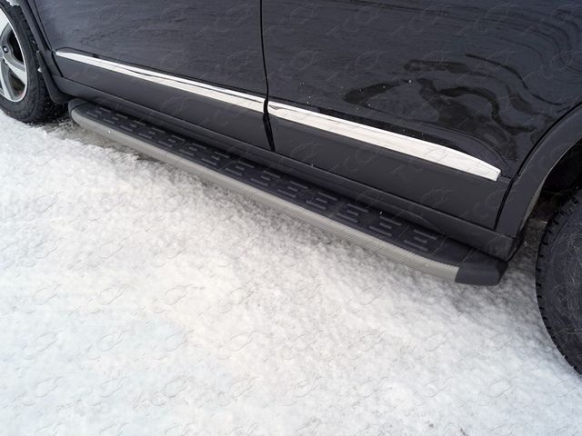 Пороги алюминиевые ТСС с пластиковой накладкой 1720 мм для Haval H6 2015-2026 Карбон серые. Артикул HAVH615-19GR