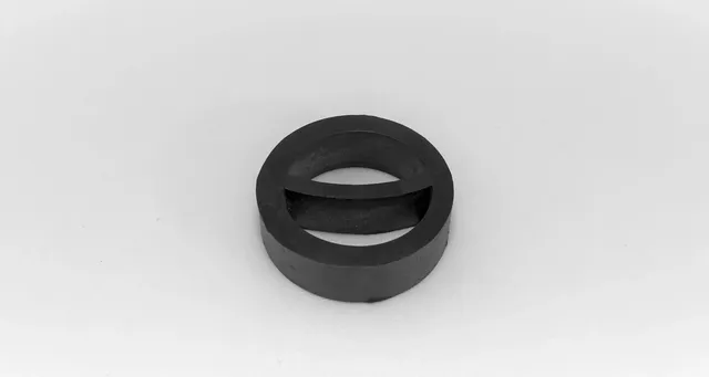 K5-766 КРОНШТЕЙН ГЛУШИТЕЛЯ РЕЗИНОВЫЙ BMW 318 95-00 (Weso). Артикул K5766