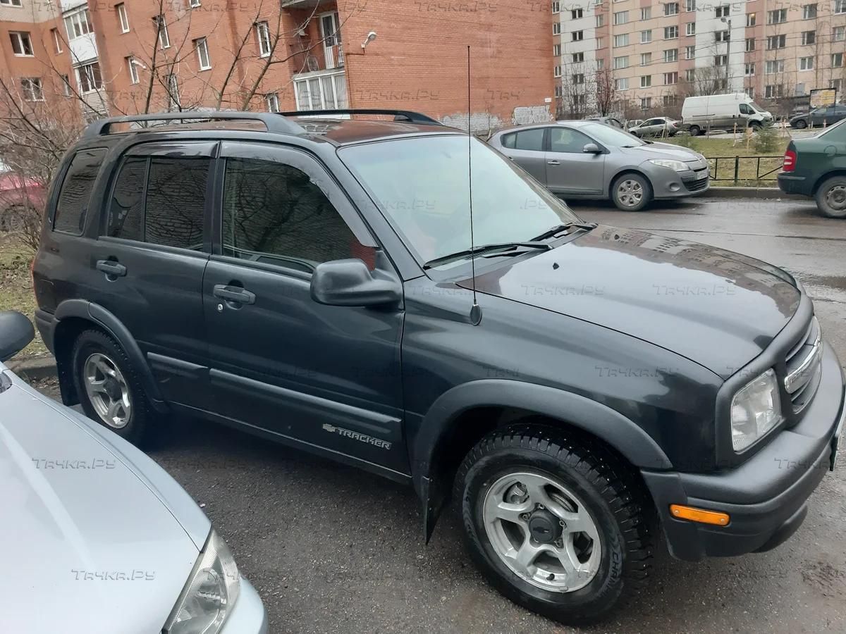 Дефлекторы Cobra Tuning для окон Chevrolet Tracker 5-дв. 1998-2004. Артикул S50198