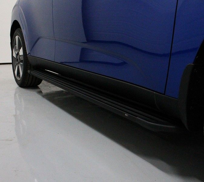 Пороги алюминиевые ТСС Slim Line Black 1720 мм для Kia Soul III 2019-2026. Артикул KIASOUL19-15B