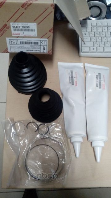 Пыльник шруса Toyota. Артикул 0442760090