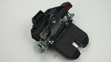 Замок багажника (Quattro Freni). Артикул qf22h00028