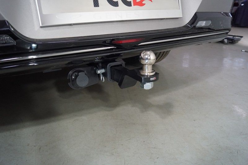 Фаркоп ТСС оцинкованный для Genesis GV80 (дизель) 2020-2026. Американский квадрат (нерж. шар). Артикул TCU00292N