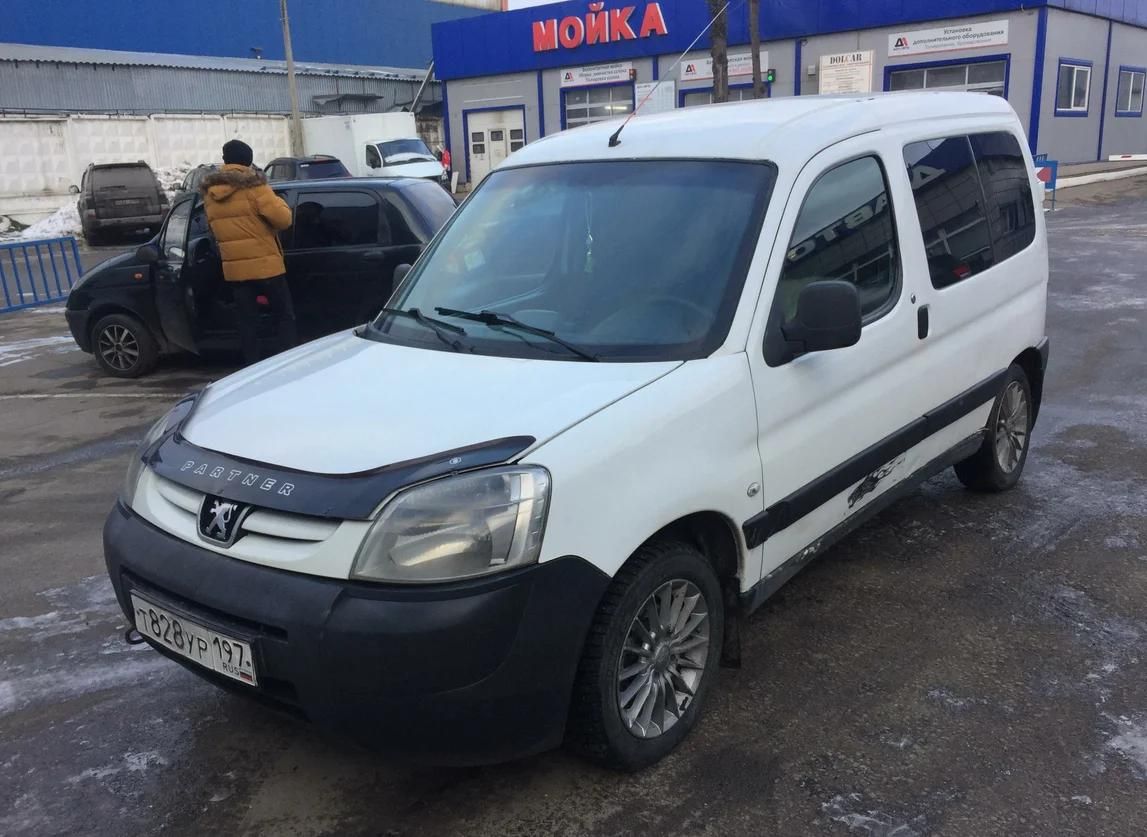 Дефлектор VT52 для капота Peugeot Partner I (Origin) 2002-2012. Артикул PG06VT