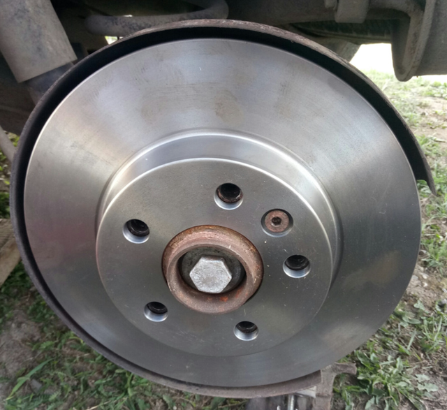 Тормозной диск Miles задний для Volkswagen Transporter T4 1990-2003. Артикул K010417