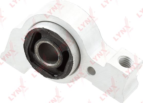 Сайлентблок переднего рычага подвески LYNXauto. Артикул B8345