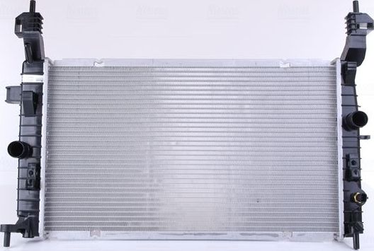 Радиатор охлаждения двигателя Nissens. Артикул 630747