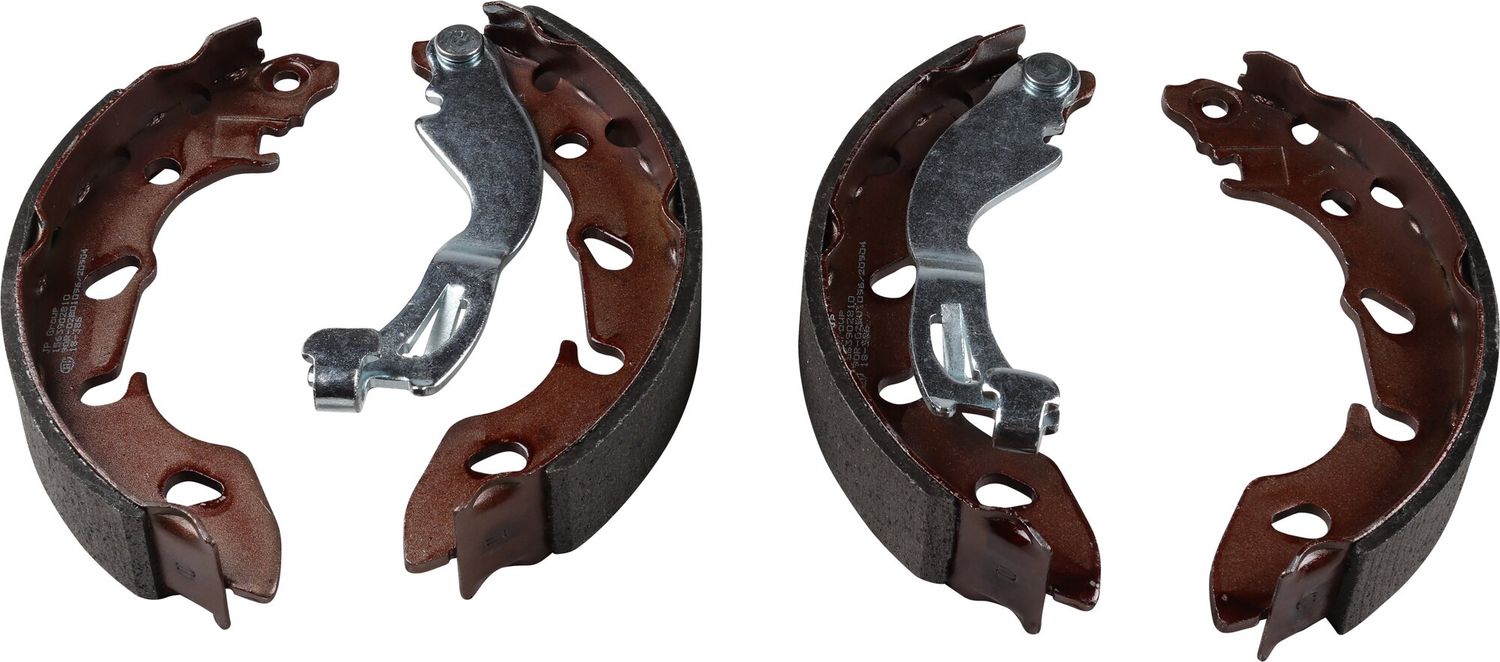 Тормозные колодки JP Group. Артикул 1563902810