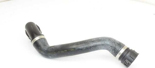 Патрубок радиатора (системы охлаждения) BSG. Артикул BSG 15-720-076