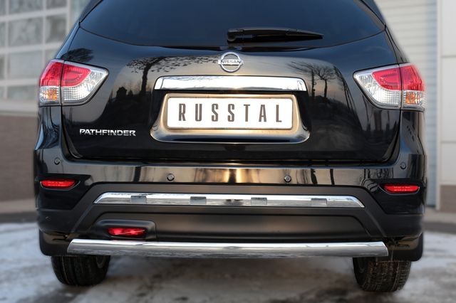 Защита RusStal заднего бампера d75х42 (дуга) для Nissan Pathfinder R52 2014-2026. Артикул NPZ-002026