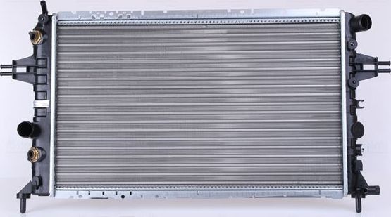 Радиатор охлаждения двигателя Nissens. Артикул 63247A