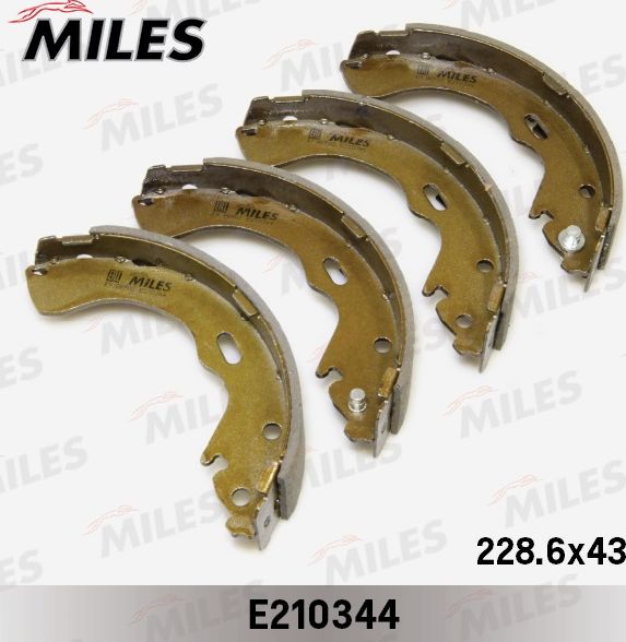 Тормозные колодки Miles задние для Mazda Premacy I (CP) 1999-2005. Артикул E210344