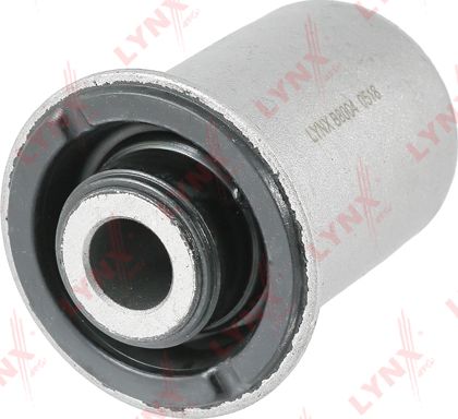 Сайлентблок переднего рычага подвески LYNXauto. Артикул B8004