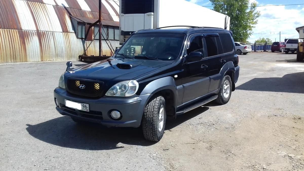 Дефлекторы Cobra Tuning для окон Hyundai Terracan 2001-2007. Артикул H23801
