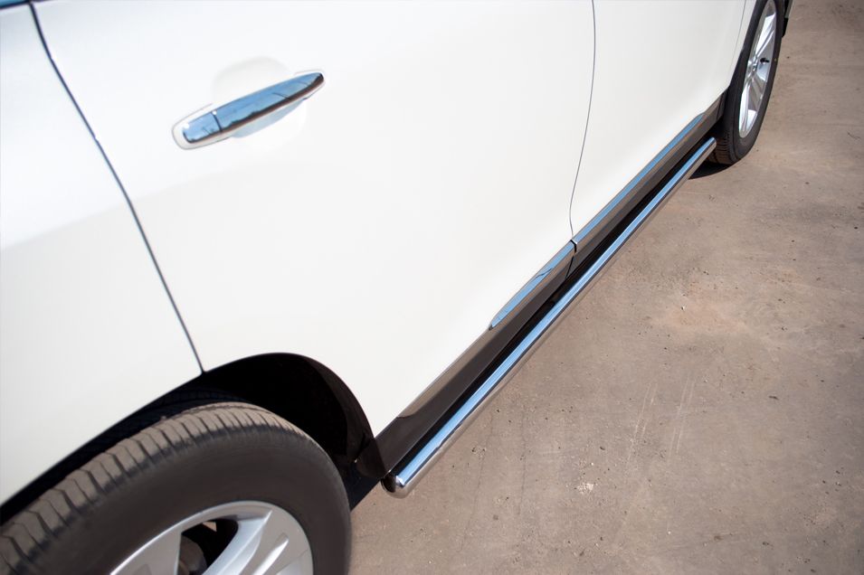 Защита порогов RusStal труба d63 (вариант 3) для Toyota Highlander II 2010-2014. Артикул THT-0007373