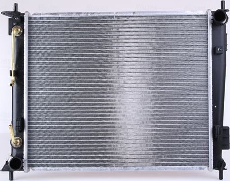 Радиатор охлаждения двигателя Nissens. Артикул 66730