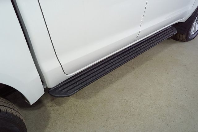 Пороги алюминиевые ТСС Slim Line Black 1920 мм для JAC T8 Pro 2023-2026. Артикул JACT8P23-05B