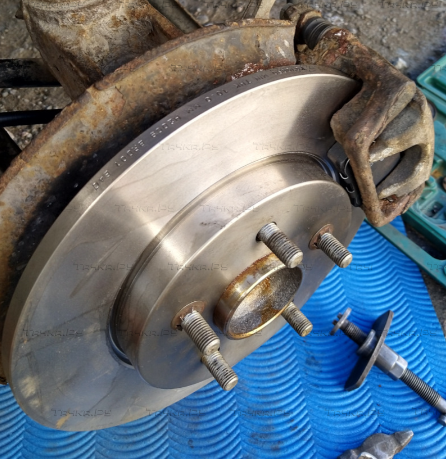 Тормозной диск Miles задний для Ford Mondeo III 2000-2007. Артикул K010090