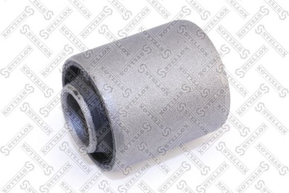 Сайлентблок заднего рычага подвески Stellox. Артикул 87-98131-SX
